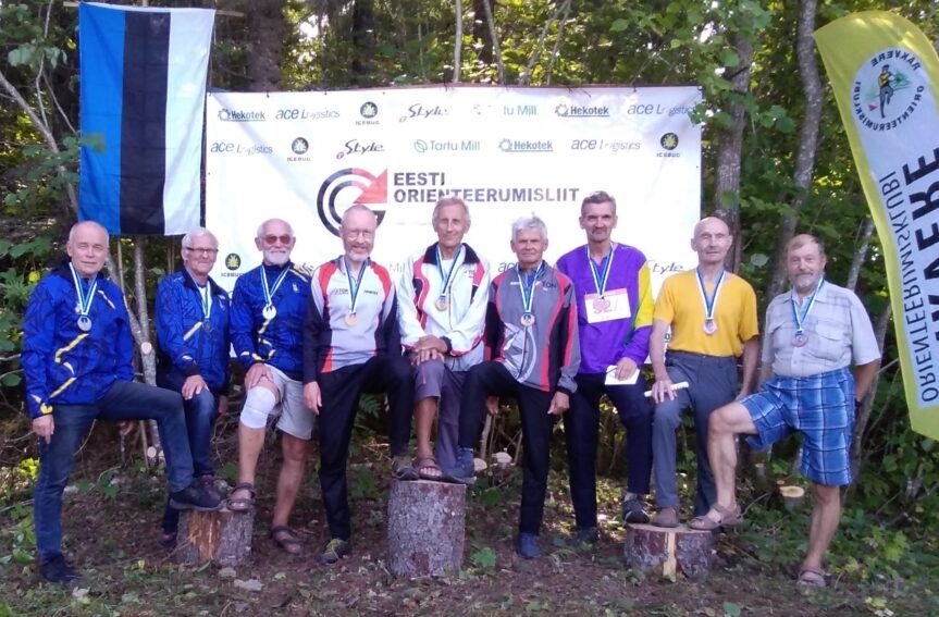 Eesti meistrikullad noorte ja veteranide teatejooksudes jagunesid 8 klubi vahel